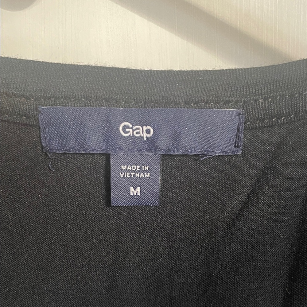 GAP Black Ruffle Tank Top - Picture 2 of 4